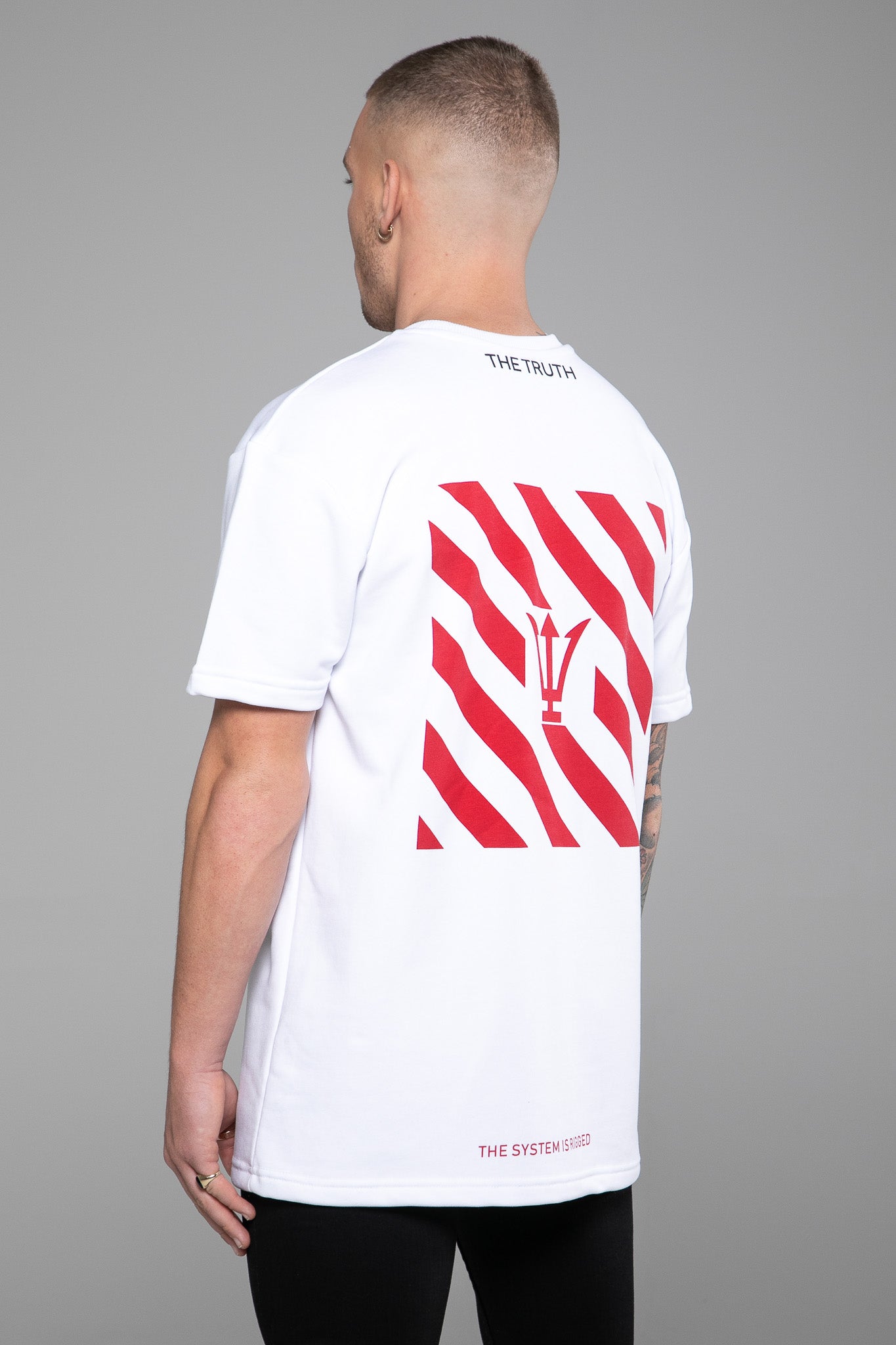 T-SHIRT - TRUTH